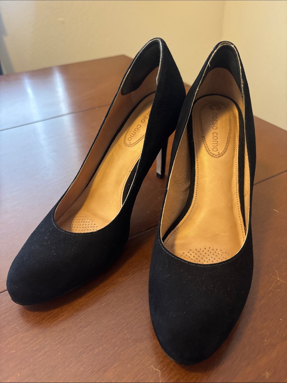 Corso Como Black Suede Leather Pointed-Toe Pumps
